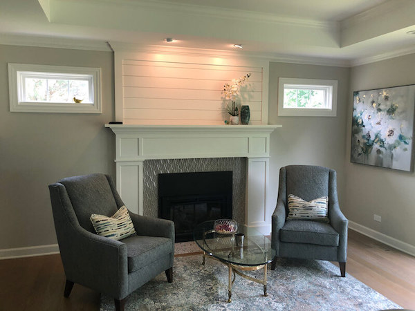 sitting area in kitchen